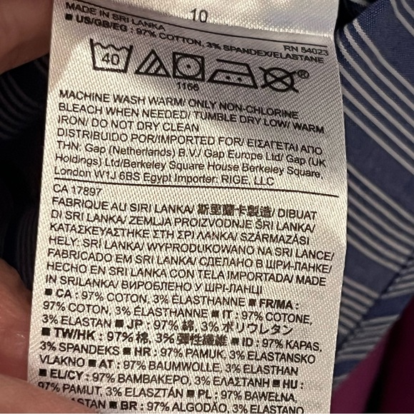 Banana Republic Blue and White Striped Button Down Shirt - Picture 5 of 5